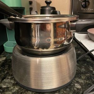 NOM Electric Fondue Set, Never Used